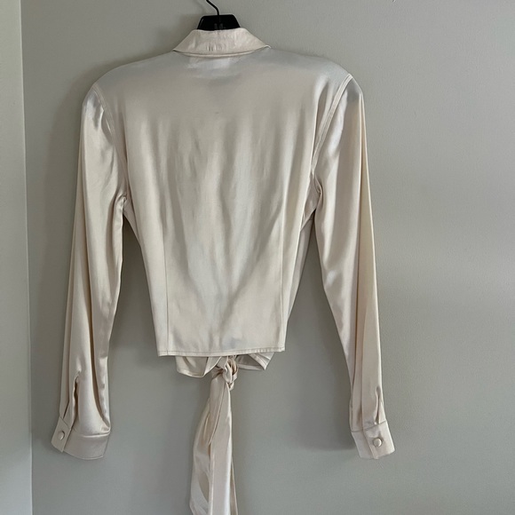 Saks Fifth Avenue Real Clothes Ivory Silk Wrap Blouse Size: 6p MSRP: 138.00 - Picture 2 of 6